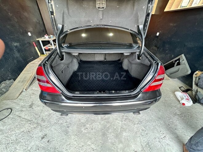 Mercedes E 320 2004, 426,000 km - 3.2 л - Xırdalan