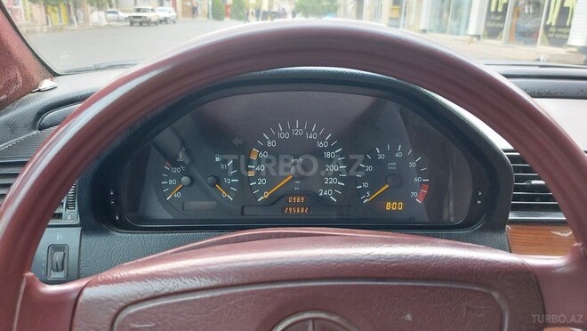 Mercedes C 200 1994, 250,000 km - 2.0 l - Qazax