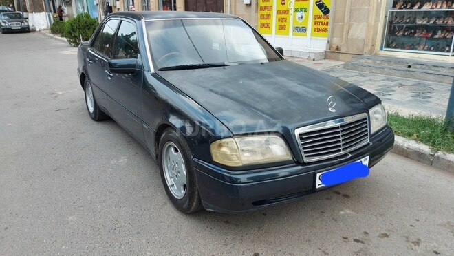 Mercedes C 200 1994, 250,000 km - 2.0 l - Qazax