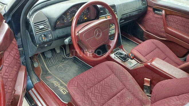 Mercedes C 200 1994, 250,000 km - 2.0 l - Qazax