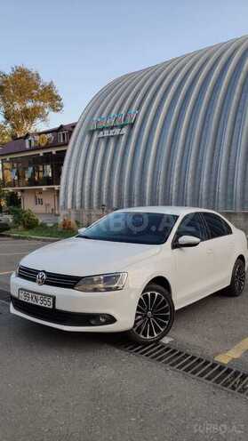 Volkswagen Jetta 2013, 94,200 km - 1.6 л - Şəki