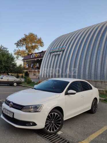 Volkswagen Jetta 2013, 94,200 km - 1.6 л - Şəki
