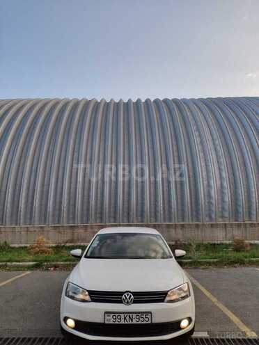 Volkswagen Jetta 2013, 94,200 km - 1.6 л - Şəki