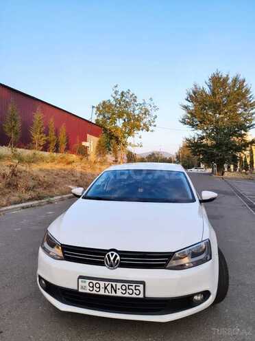 Volkswagen Jetta 2013, 94,200 km - 1.6 л - Şəki
