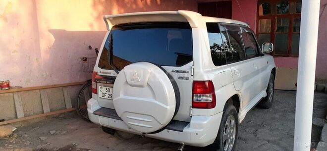 Mitsubishi Pajero io 2000, 352,000 km - 2.0 л - Qəbələ