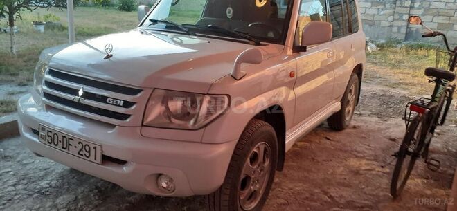Mitsubishi Pajero io 2000, 352,000 km - 2.0 л - Qəbələ