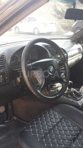 BMW 320 1997, 355,000 km - 2.0 л - Bakı
