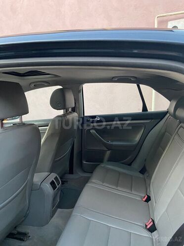 Volkswagen Passat 2005, 150,000 km - 2.0 l - Zaqatala