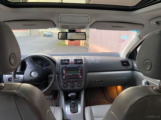 Volkswagen Passat 2005, 150,000 km - 2.0 l - Zaqatala