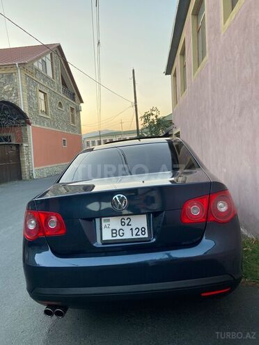 Volkswagen Passat 2005, 150,000 km - 2.0 l - Zaqatala