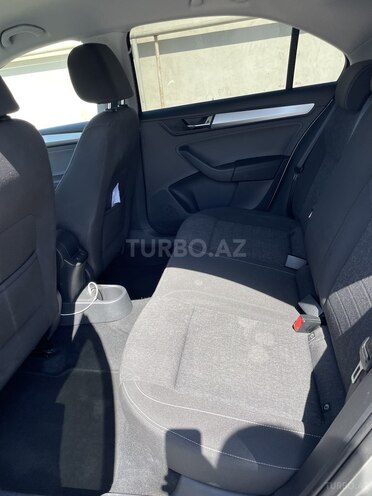 Skoda Rapid 2021, 38,600 km - 1.6 l - Bakı