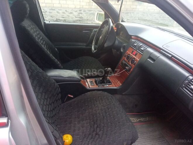 Mercedes C 200 1998, 4,000 km - 2.0 l - Zaqatala