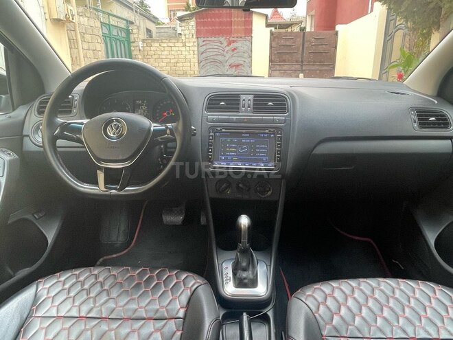 Volkswagen Polo 2018, 183,000 km - 1.6 l - Bakı
