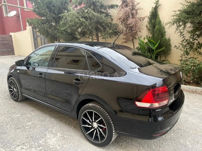 Volkswagen Polo 2018, 183,000 km - 1.6 l - Bakı