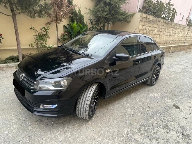Volkswagen Polo 2018, 183,000 km - 1.6 l - Bakı