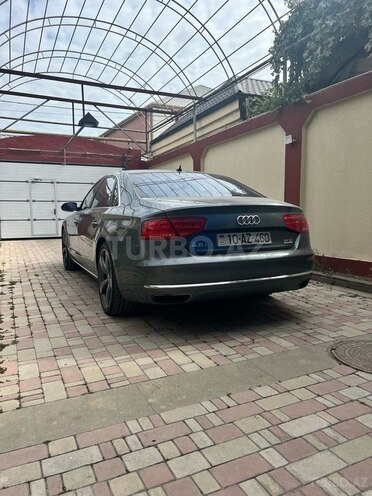 Audi A8 2012, 240,000 km - 6.3 l - Bakı
