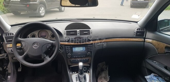 Mercedes E 270 2002, 275,000 km - 2.7 l - Bakı