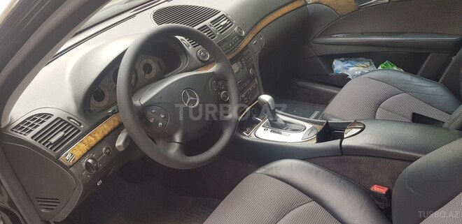 Mercedes E 270 2002, 275,000 km - 2.7 l - Bakı