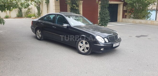 Mercedes E 270 2002, 275,000 km - 2.7 l - Bakı