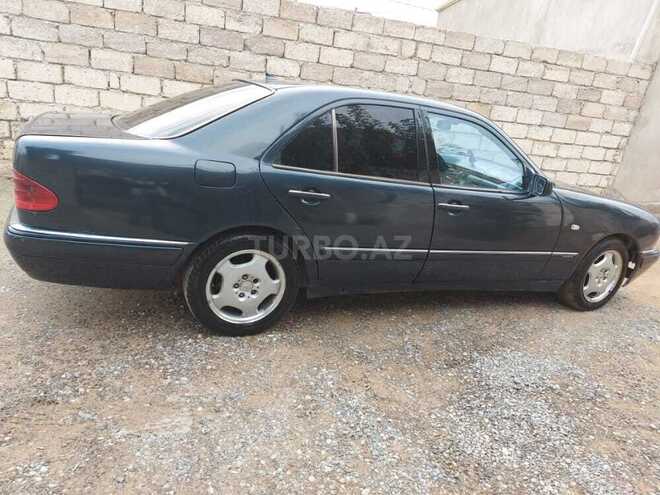 Mercedes E 220 1998, 350,000 km - 2.2 l - Bakı