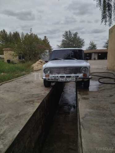 LADA (VAZ) 21011 1975, 199,000 km - 1.5 l - Salyan