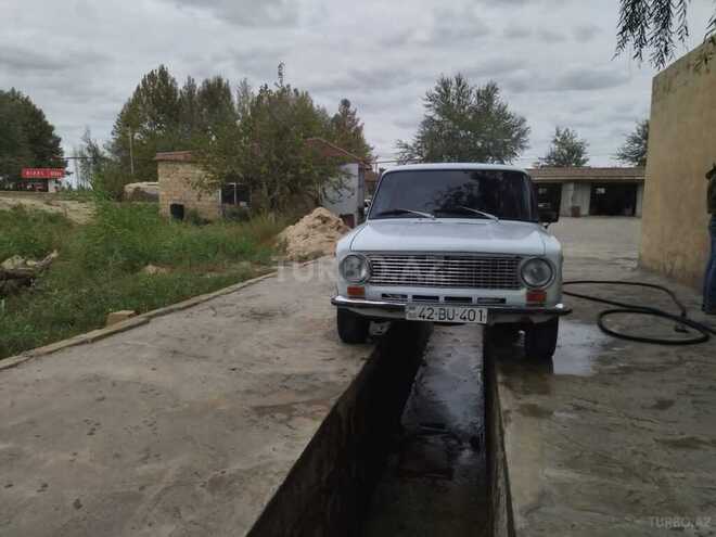 LADA (VAZ) 21011 1975, 199,000 km - 1.5 l - Salyan