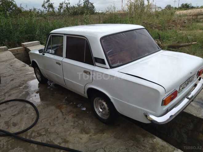 LADA (VAZ) 21011 1975, 199,000 km - 1.5 l - Salyan