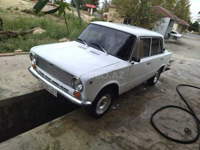 LADA (VAZ) 21011 1975, 199,000 km - 1.5 l - Salyan