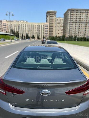 Hyundai Elantra 2017, 25,000 km - 2.0 l - Bakı