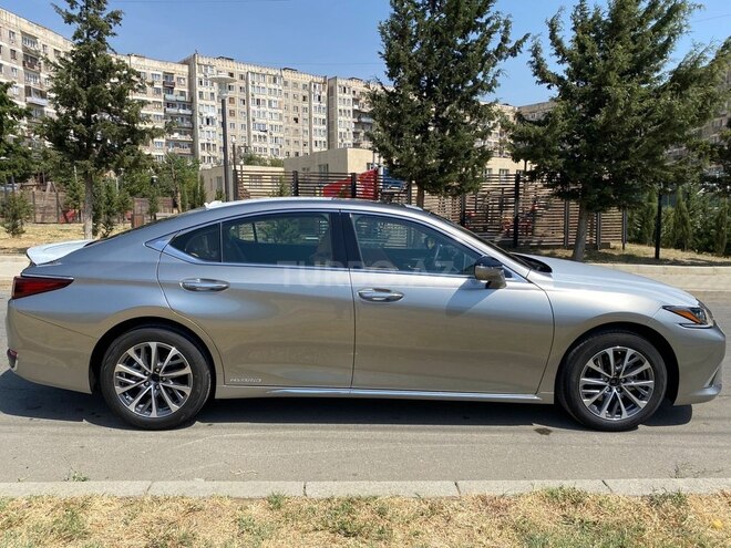 Lexus ES 300h 2022, 0 km - 2.5 l - Bakı