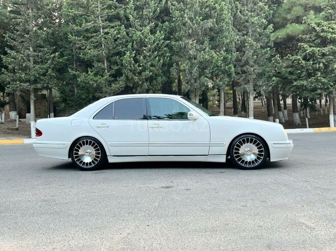 Mercedes E 270 2000, 336,000 km - 2.7 l - Sumqayıt