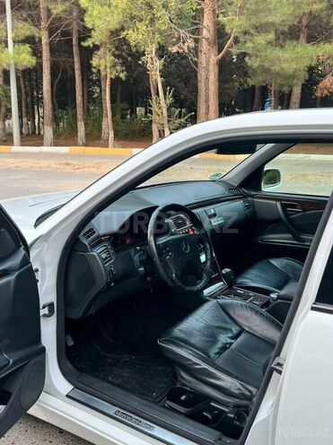Mercedes E 270 2000, 336,000 km - 2.7 l - Sumqayıt