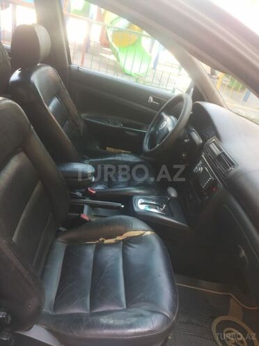 Volkswagen Passat 2000, 200,000 km - 1.8 л - Sumqayıt