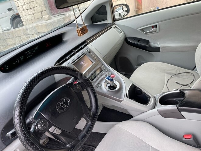 Toyota Prius 2015, 203,000 km - 1.8 l - Bakı