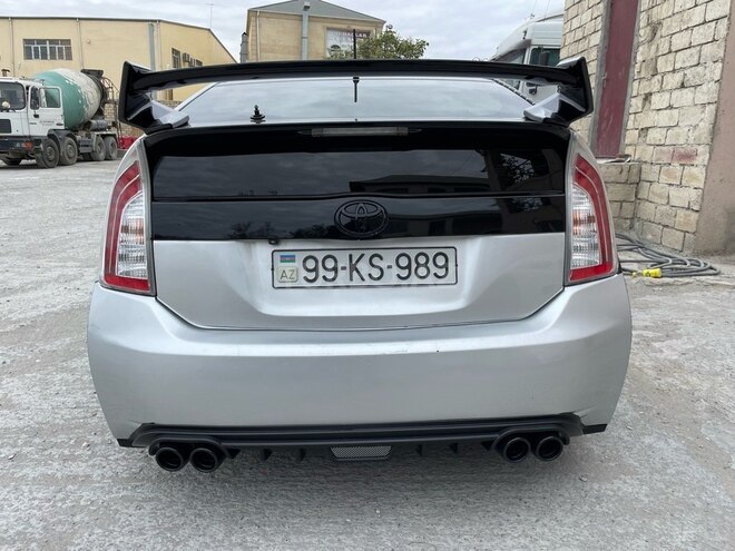 Toyota Prius 2015, 203,000 km - 1.8 l - Bakı