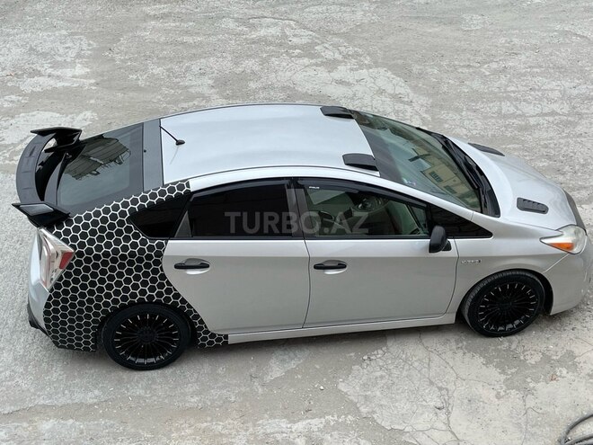 Toyota Prius 2015, 203,000 km - 1.8 l - Bakı