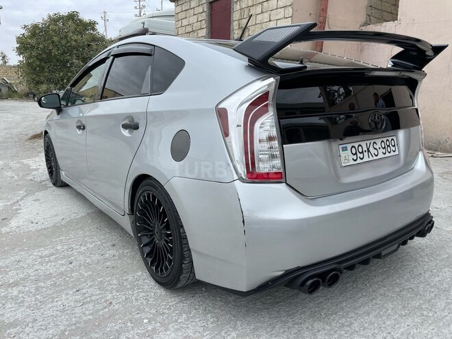 Toyota Prius 2015, 203,000 km - 1.8 l - Bakı