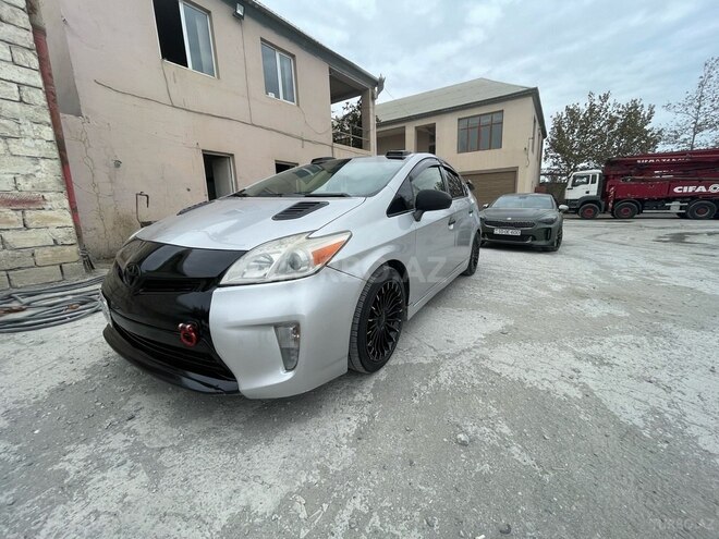 Toyota Prius 2015, 203,000 km - 1.8 l - Bakı