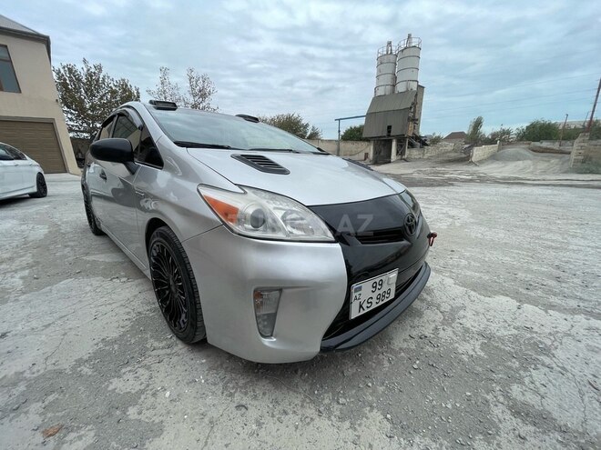 Toyota Prius 2015, 203,000 km - 1.8 l - Bakı