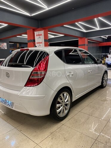 Hyundai i30 2011, 330,000 km - 1.6 l - Bakı