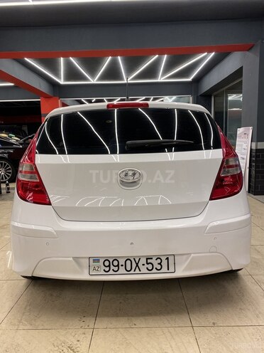 Hyundai i30 2011, 330,000 km - 1.6 l - Bakı