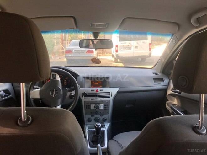 Opel Astra 2010, 228,000 km - 1.3 l - Bakı