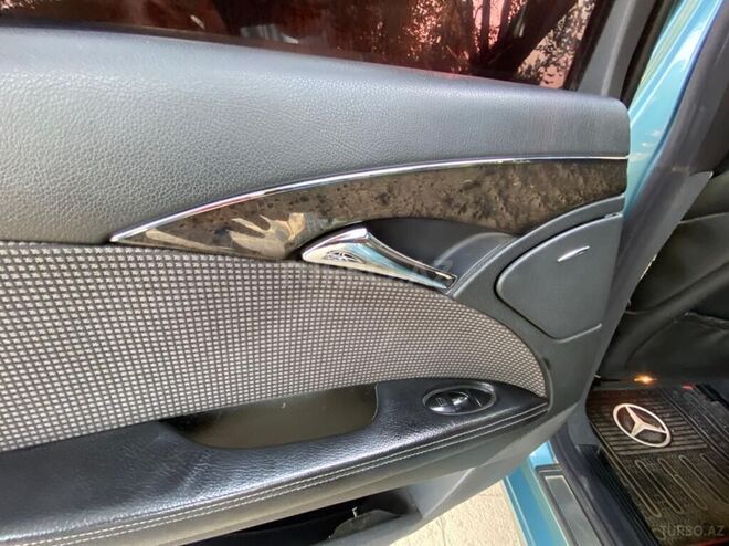 Mercedes E 240 2002, 266,000 km - 2.6 l - Ağcabədi