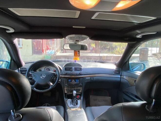 Mercedes E 240 2002, 266,000 km - 2.6 l - Ağcabədi