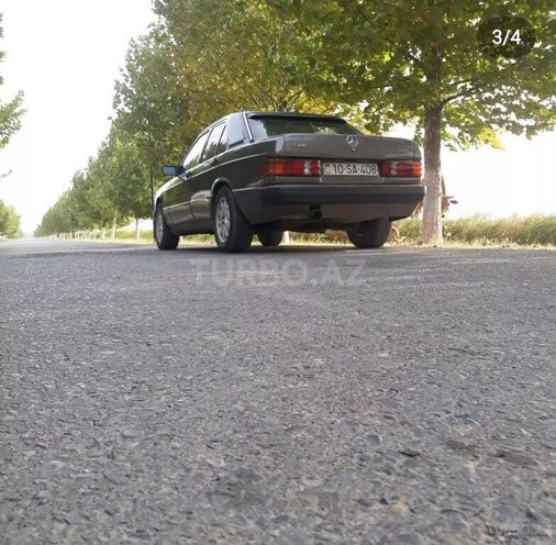 Mercedes 190 1990, 378,960 km - 2.0 l - Füzuli