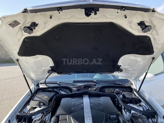 Mercedes E 320 2002, 261,000 km - 3.2 l - Bakı
