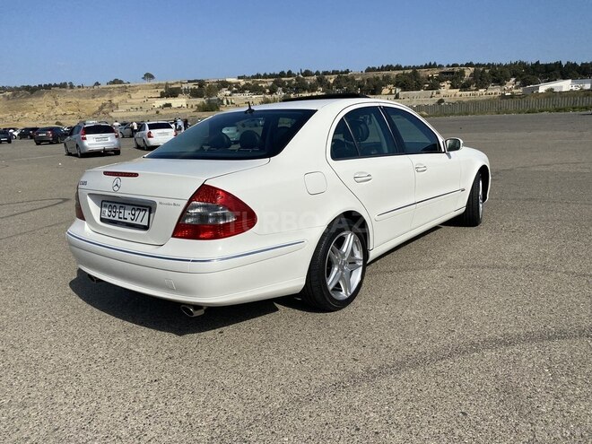 Mercedes E 320 2002, 261,000 km - 3.2 l - Bakı