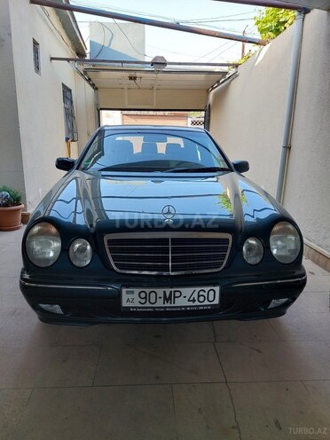 Mercedes E 240 2000, 190,000 km - 2.4 l - Bakı