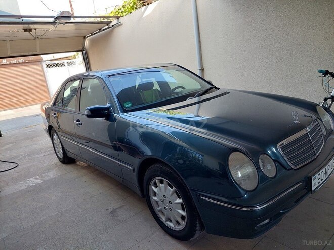 Mercedes E 240 2000, 190,000 km - 2.4 l - Bakı