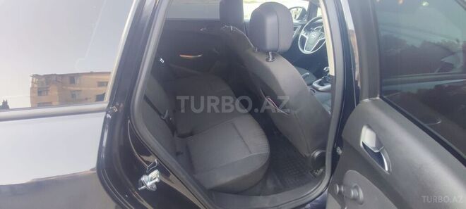 Opel Astra 2011, 217,000 km - 1.3 л - Bakı